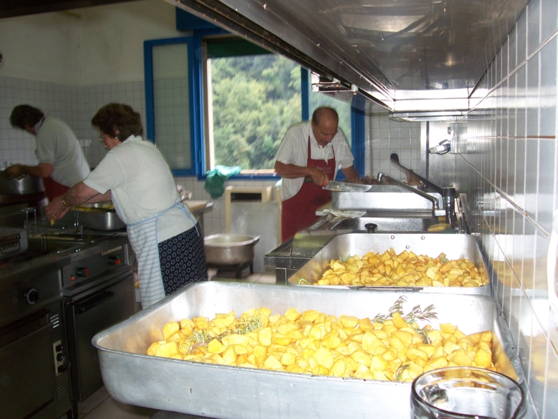  Image name: Estate191.jpg 
 width: 801 pixel 
 height: 602 pixel 
 Size: 376956 bytes 
 Click to enlarge 